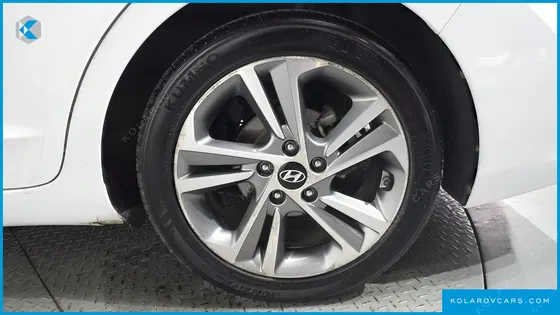 HYUNDAI ELANTRA (AVANTE) 1.6 GDI VALUE PLUS