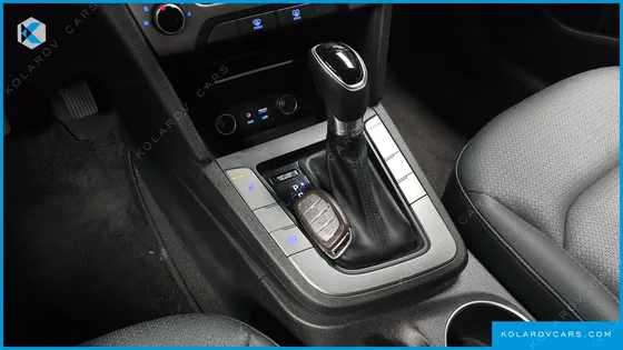 HYUNDAI ELANTRA (AVANTE) 1.6 GDI VALUE PLUS