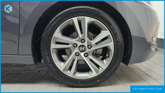 HYUNDAI ELANTRA (AVANTE) 1.6 GDI VALUE PLUS