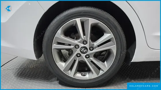 HYUNDAI ELANTRA (AVANTE) 1.6 GDI VALUE PLUS