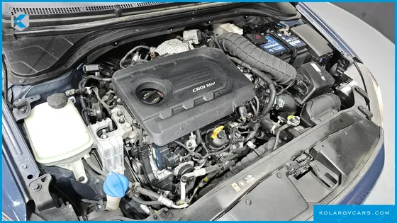 HYUNDAI ELANTRA (AVANTE) 1.6 E-VGT SMART
