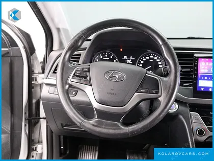 HYUNDAI ELANTRA (AVANTE) 1.6 GDI SMART