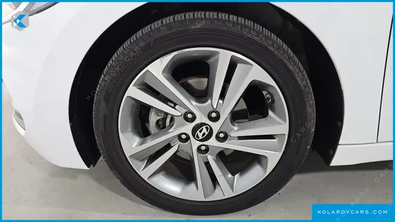 HYUNDAI ELANTRA (AVANTE) 1.6 GDI VALUE PLUS