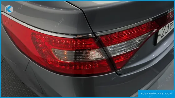 HYUNDAI GRANDEUR HG240 MODERN