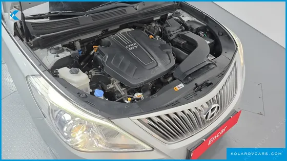 HYUNDAI GRANDEUR HG220 DIESEL MODERN