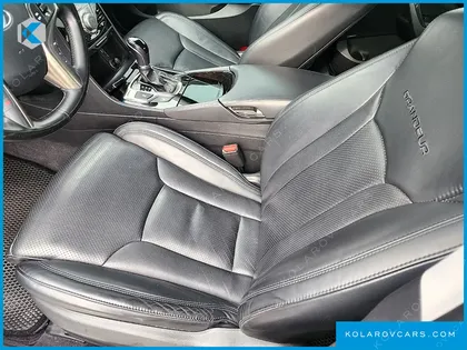 HYUNDAI GRANDEUR HG240 LUXURY