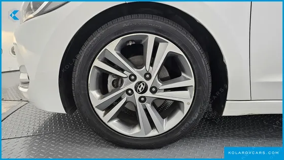 HYUNDAI ELANTRA (AVANTE) 1.6 GDI VALUE PLUS
