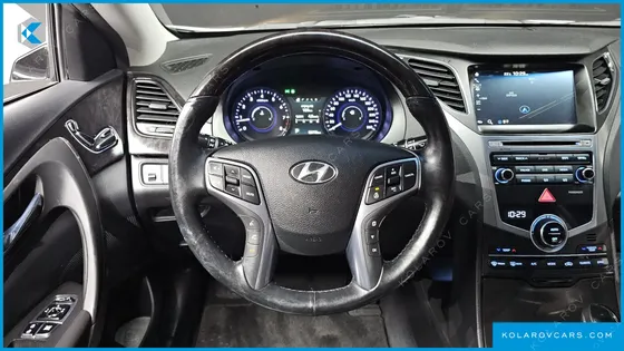 HYUNDAI GRANDEUR HG300 PREMIUM