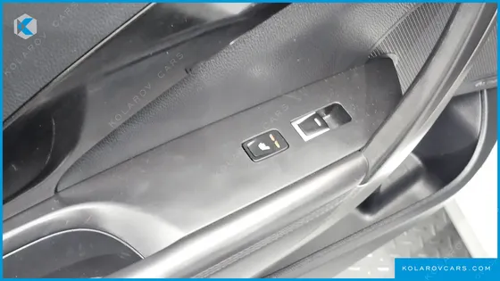 HYUNDAI GRANDEUR HG300 PREMIUM