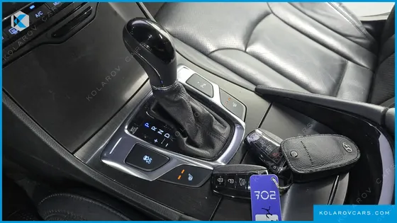 HYUNDAI GRANDEUR HG240 MODERN