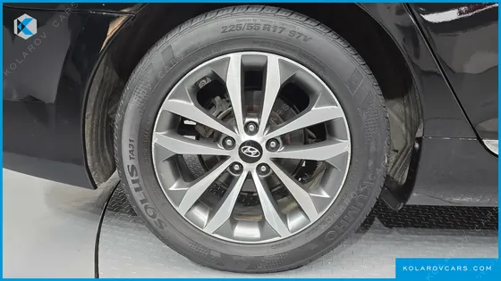 HYUNDAI GRANDEUR HG240 LUXURY