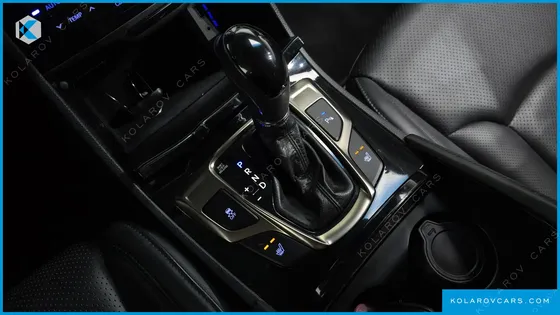 HYUNDAI GRANDEUR HG240 LUXURY