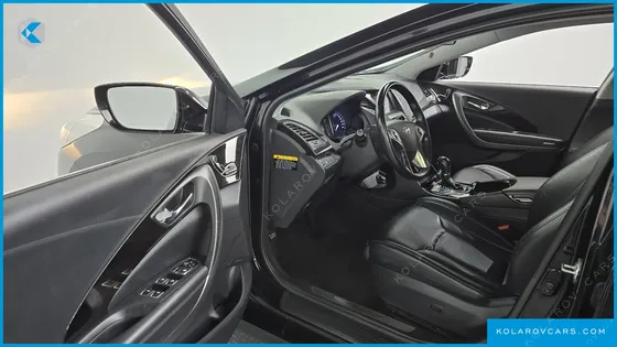 HYUNDAI GRANDEUR HG240 LUXURY