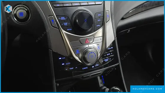 HYUNDAI GRANDEUR HG240 LUXURY
