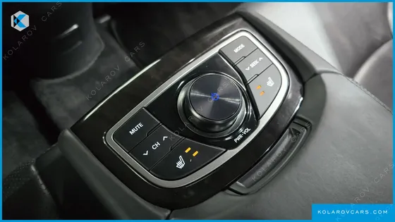 HYUNDAI GRANDEUR HG240 LUXURY