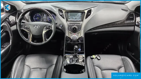 HYUNDAI GRANDEUR HG240 LUXURY
