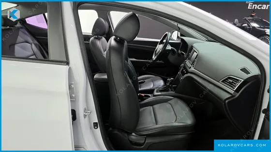 HYUNDAI ELANTRA (AVANTE) 1.6 GDI SMART