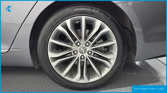 HYUNDAI GENESIS G330 PREMIUM AWD