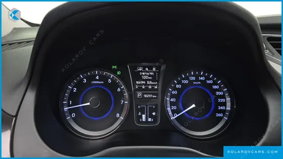 HYUNDAI GRANDEUR HG240 MODERN