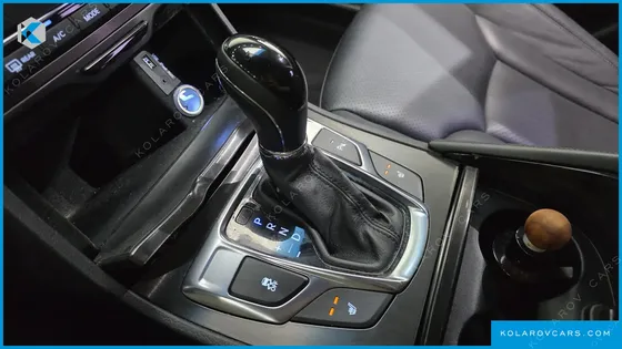 HYUNDAI GRANDEUR HG240 MODERN