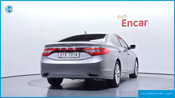 HYUNDAI GRANDEUR HG240 LUXURY