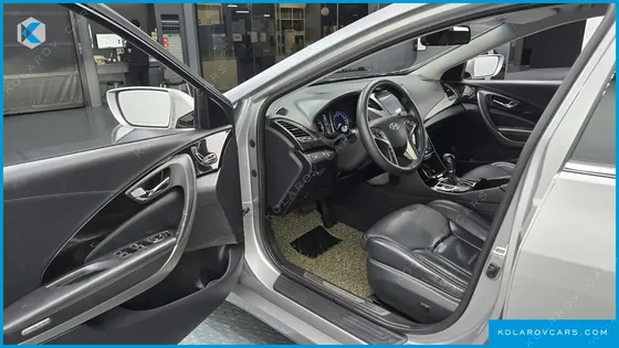 HYUNDAI GRANDEUR HG240 LUXURY