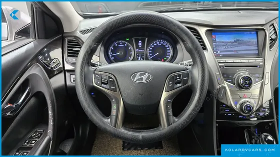 HYUNDAI GRANDEUR HG240 LUXURY