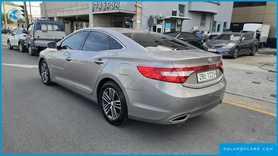 HYUNDAI GRANDEUR HG240 MODERN