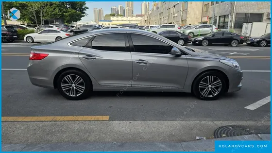 HYUNDAI GRANDEUR HG240 MODERN