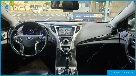 HYUNDAI GRANDEUR HG240 MODERN