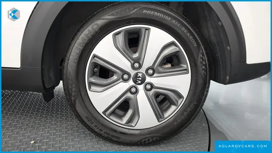 KIA NIRO LUXURY