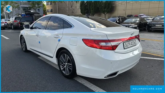 HYUNDAI GRANDEUR HG240 MODERN