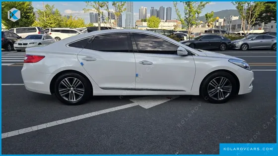 HYUNDAI GRANDEUR HG240 MODERN