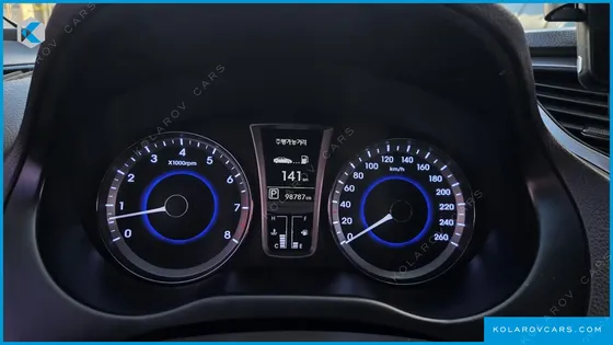 HYUNDAI GRANDEUR HG240 MODERN
