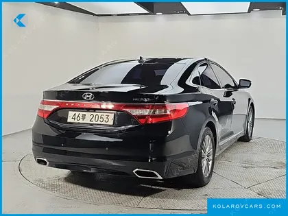 HYUNDAI GRANDEUR HG240 MODERN COLLECTION