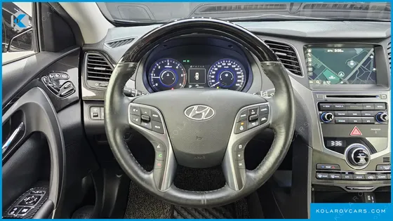 HYUNDAI GRANDEUR HG220 DIESEL PREMIUM COLLECTION