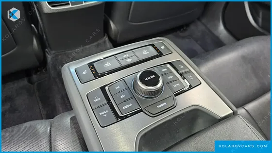 HYUNDAI GENESIS G330 PREMIUM AWD