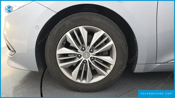 HYUNDAI GRANDEUR LPG HG300 HANDICAPPED ONLY