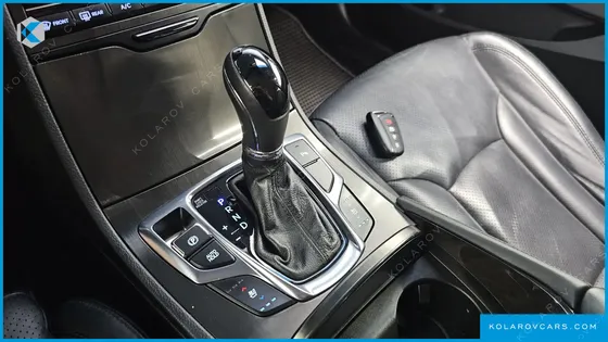 HYUNDAI GRANDEUR HG240 MODERN