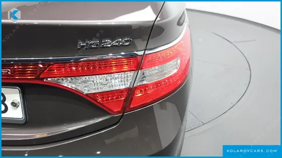 HYUNDAI GRANDEUR HG240 MODERN