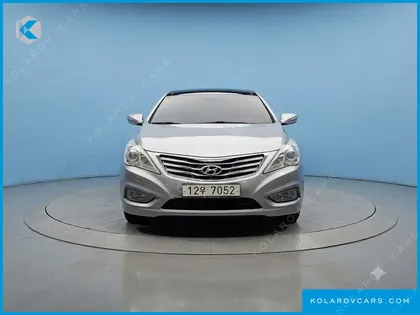 HYUNDAI GRANDEUR HG240 LUXURY