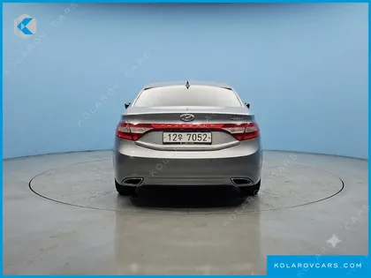 HYUNDAI GRANDEUR HG240 LUXURY