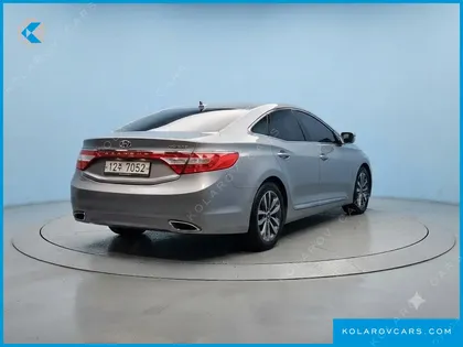 HYUNDAI GRANDEUR HG240 LUXURY
