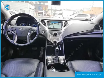 HYUNDAI GRANDEUR HG240 LUXURY