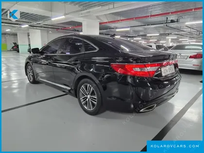 HYUNDAI GRANDEUR HG240 MODERN
