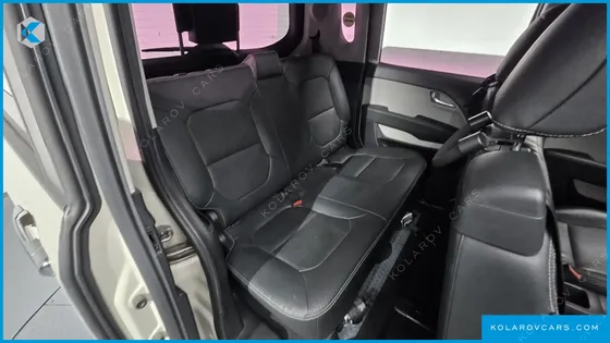 KIA RAY WHEELCHAIR LIFT/SLOPE