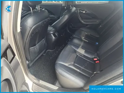 HYUNDAI GRANDEUR HG240 MODERN
