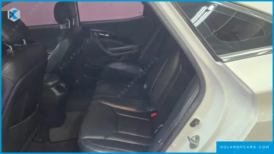 HYUNDAI GRANDEUR HG240 LUXURY
