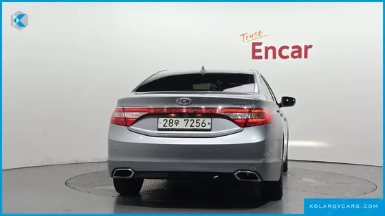 HYUNDAI GRANDEUR HG240 MODERN