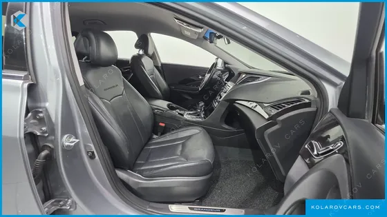 HYUNDAI GRANDEUR HG240 MODERN